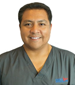 Dr. Dammer Armando Salazar, DDS - dr-salazar-web-2-5
